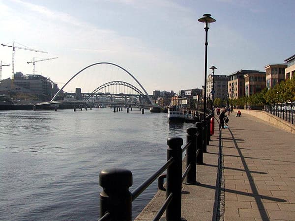 Quayside Bars Get Lifesaving Equipment in Case Customers Fall in Tyne