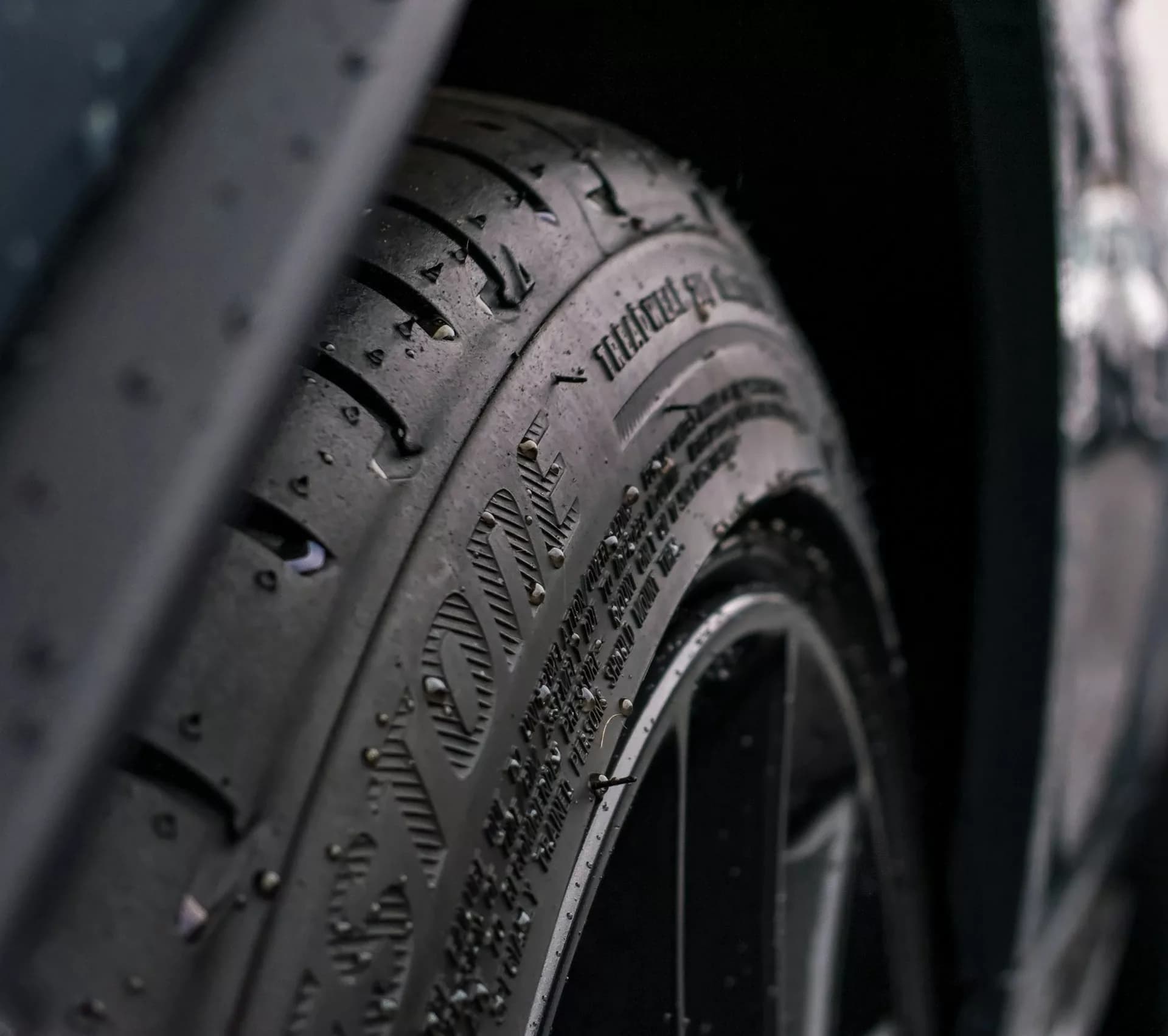 Knowing when to replace old tyres