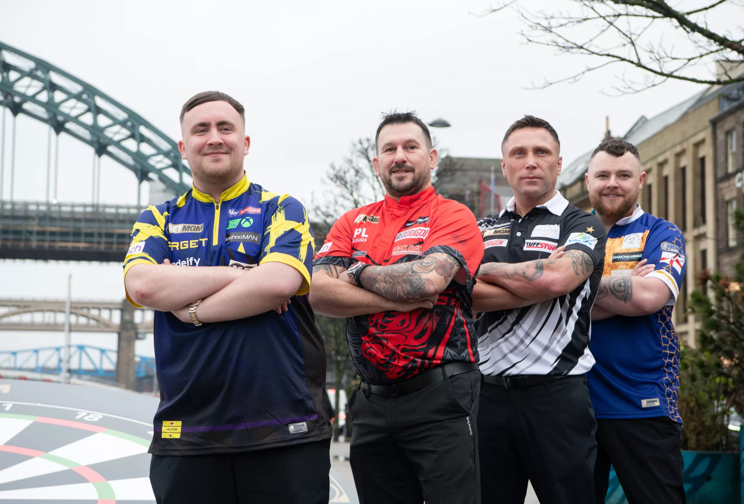 Giant golden dart appears on Tyne Bridge as Premier League Darts returns to Newcastle