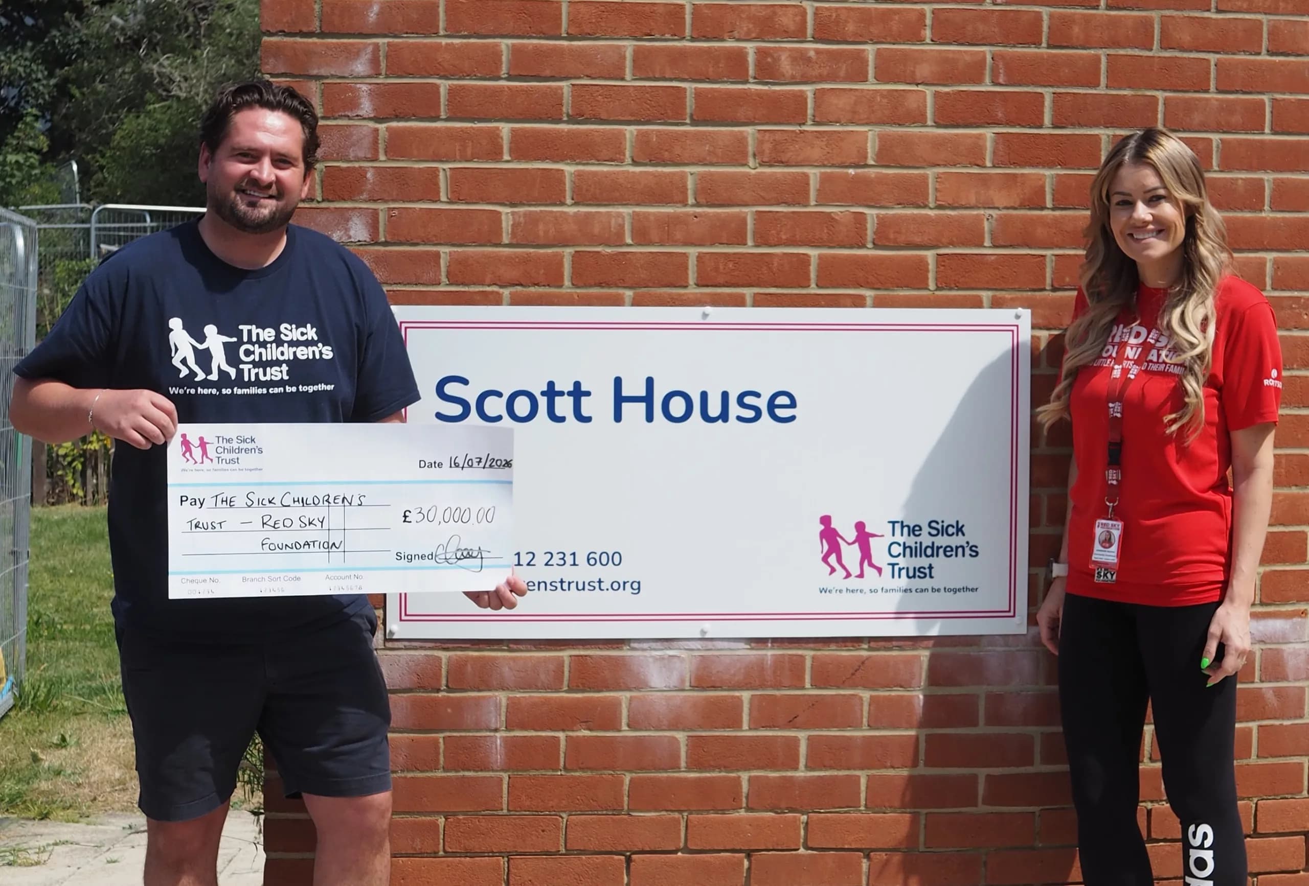 Red Sky Foundation Donates £30,000 to Support Families at Scott House