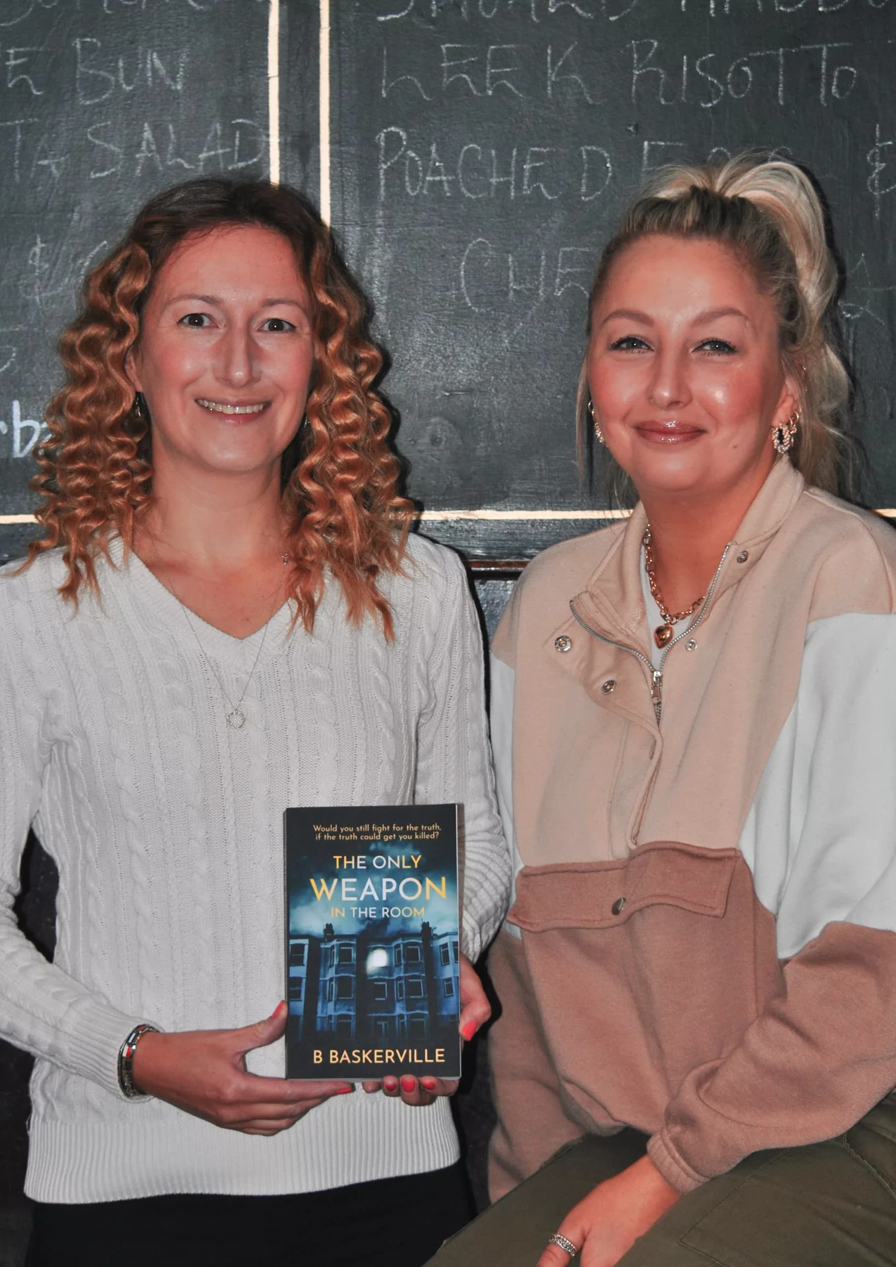 “The Low Lights Tavern: A Historic Pub with a Literary Twist