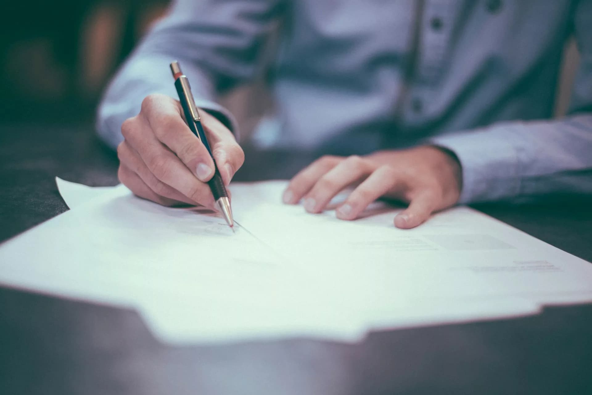 What are the main benefits of financial planning?