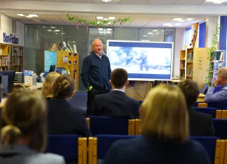Cinematographer from Bond and Harry Potter Films Revisits North East Origins to Motivate Aspiring Filmmakers From Redcar Beach to Hollywood: Cinematographer Peter Robertson Inspires Newcastle's Next Filmmakers