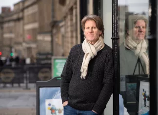 Beloved ‘Gadgie’ Artist Bids Farewell to Newcastle Gallery After Decades of Success Beloved ‘Gadgie’ Artist Bids Farewell to Newcastle Gallery After Decades of Success