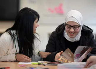 Volunteer mentors urgently sought in Newcastle to support local young people Volunteer mentors urgently sought in Newcastle to support local young people