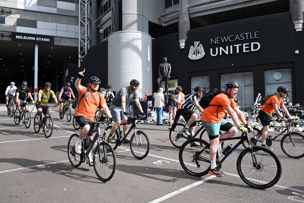 Charity Cyclists Honour Sir Bobby Robson and Kevin Keegan