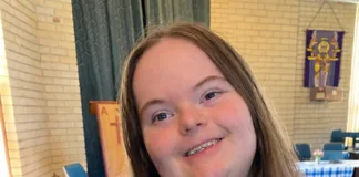 Artists from Down’s Syndrome North East Open New Exhibition at The Alnwick Garden Artists from Down’s Syndrome North East Open New Exhibition at The Alnwick Garden