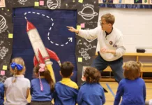 Theatre Charity Cap-a-Pie Launches North East School Tour for World Space Week Theatre Charity Cap-a-Pie Launches North East School Tour for World Space Week